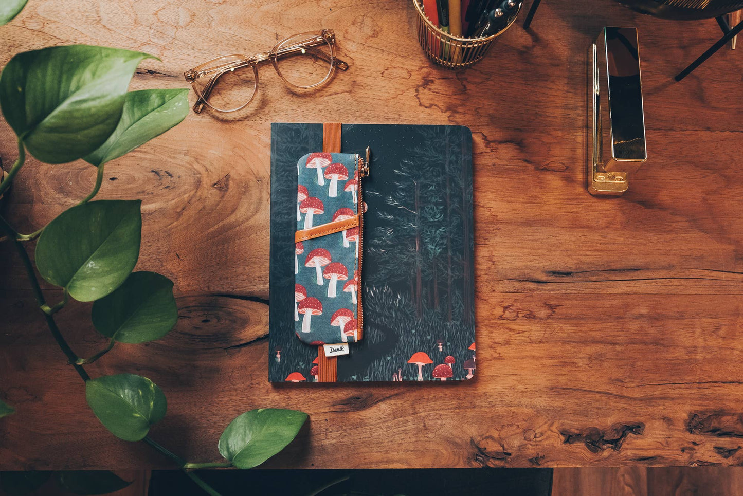 Denik Navy Mushroom Notebook Pouch