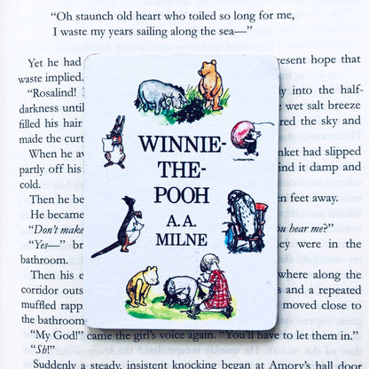 Bookish Magnet - Winnie-The-Pooh - Vintage White