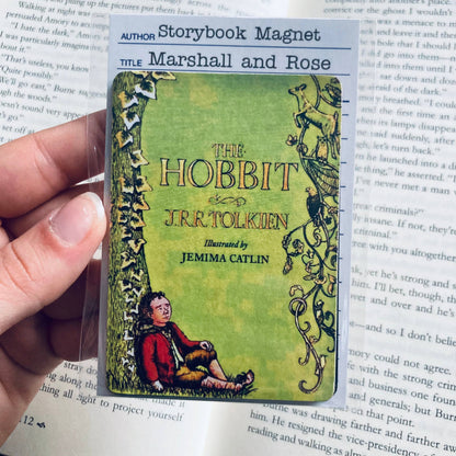 Bookish Magnet - The Hobbit - Bilbo Resting