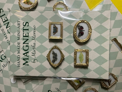 Moth magnets (Set of 4 per item) butterflies 