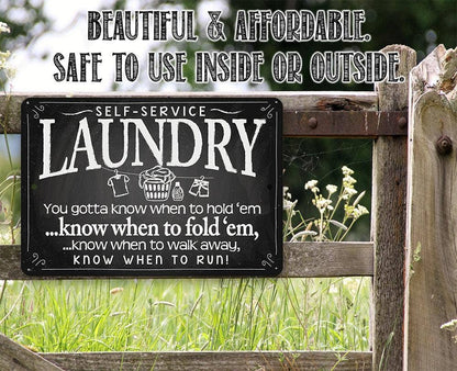 Farmhouse Sign | Laundry When to Fold 'Em