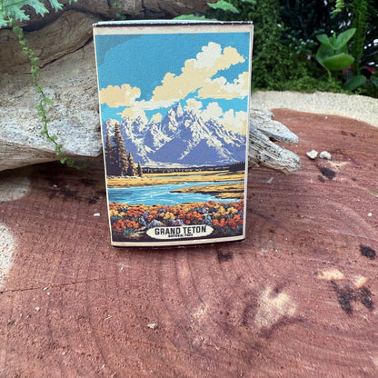Grand Tetons Vintage-looking National Park Matchbox
