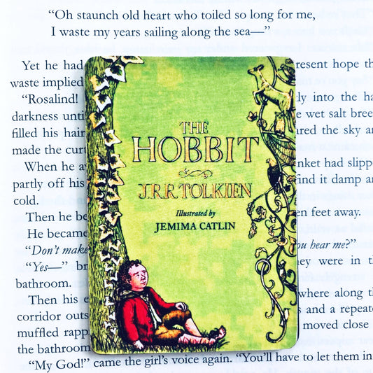 Bookish Magnet - The Hobbit - Bilbo Resting