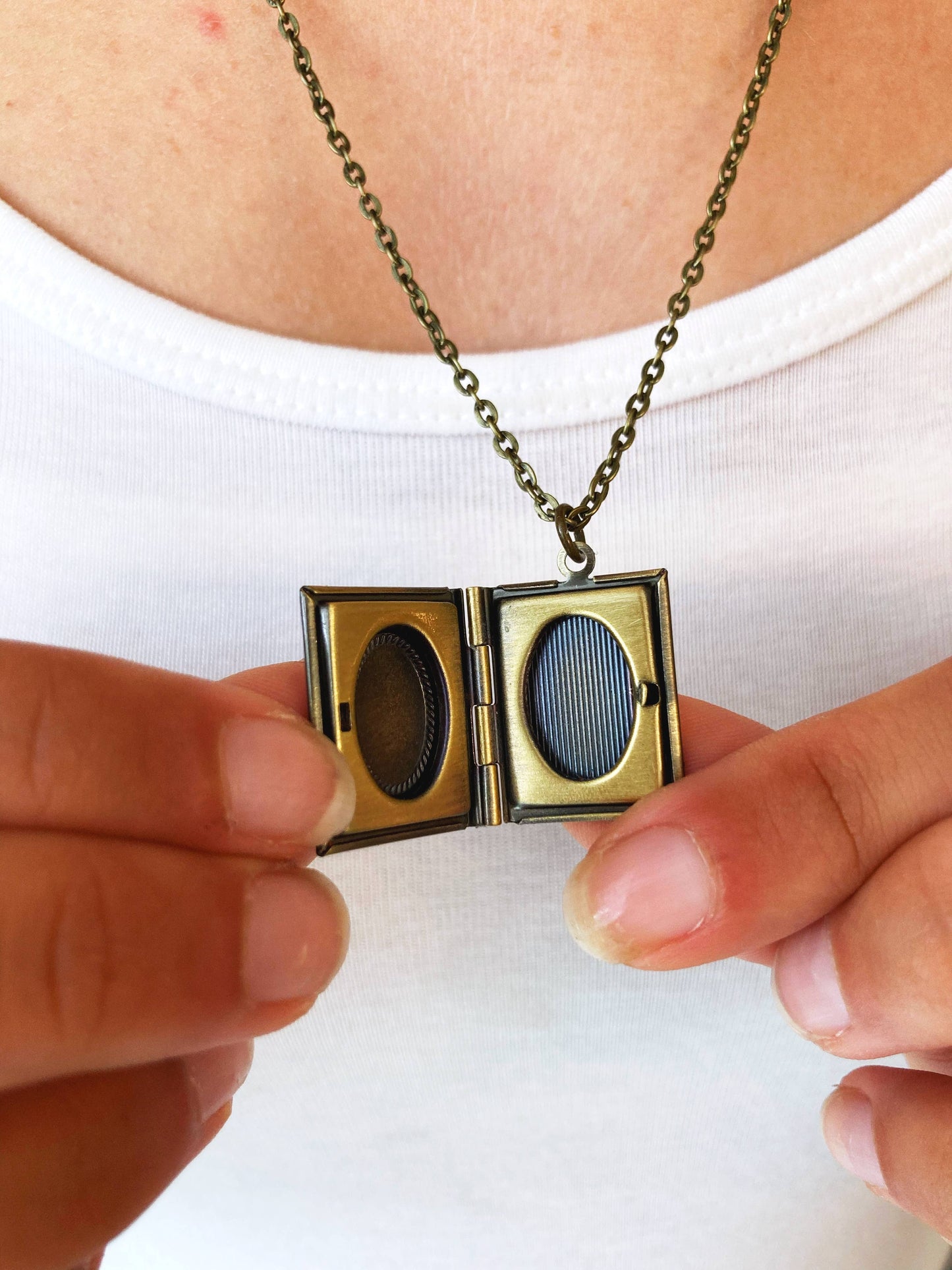 Book Locket Necklace - Pride and Prejudice - Vintage Peacock