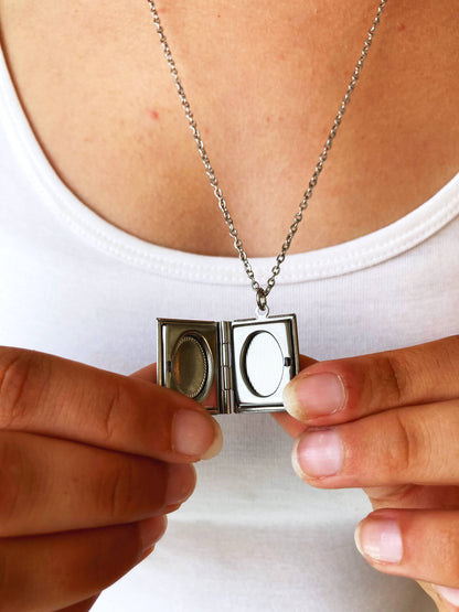 Book Locket Necklace - The Lord of the Rings - Forest