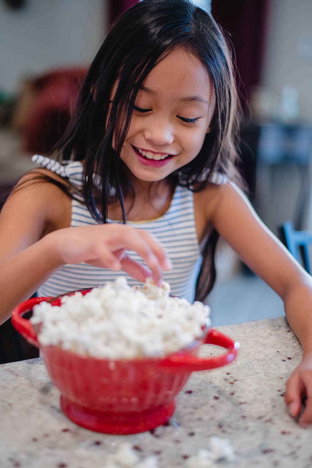 25lb. Bag of Medium White Hulless Popcorn
